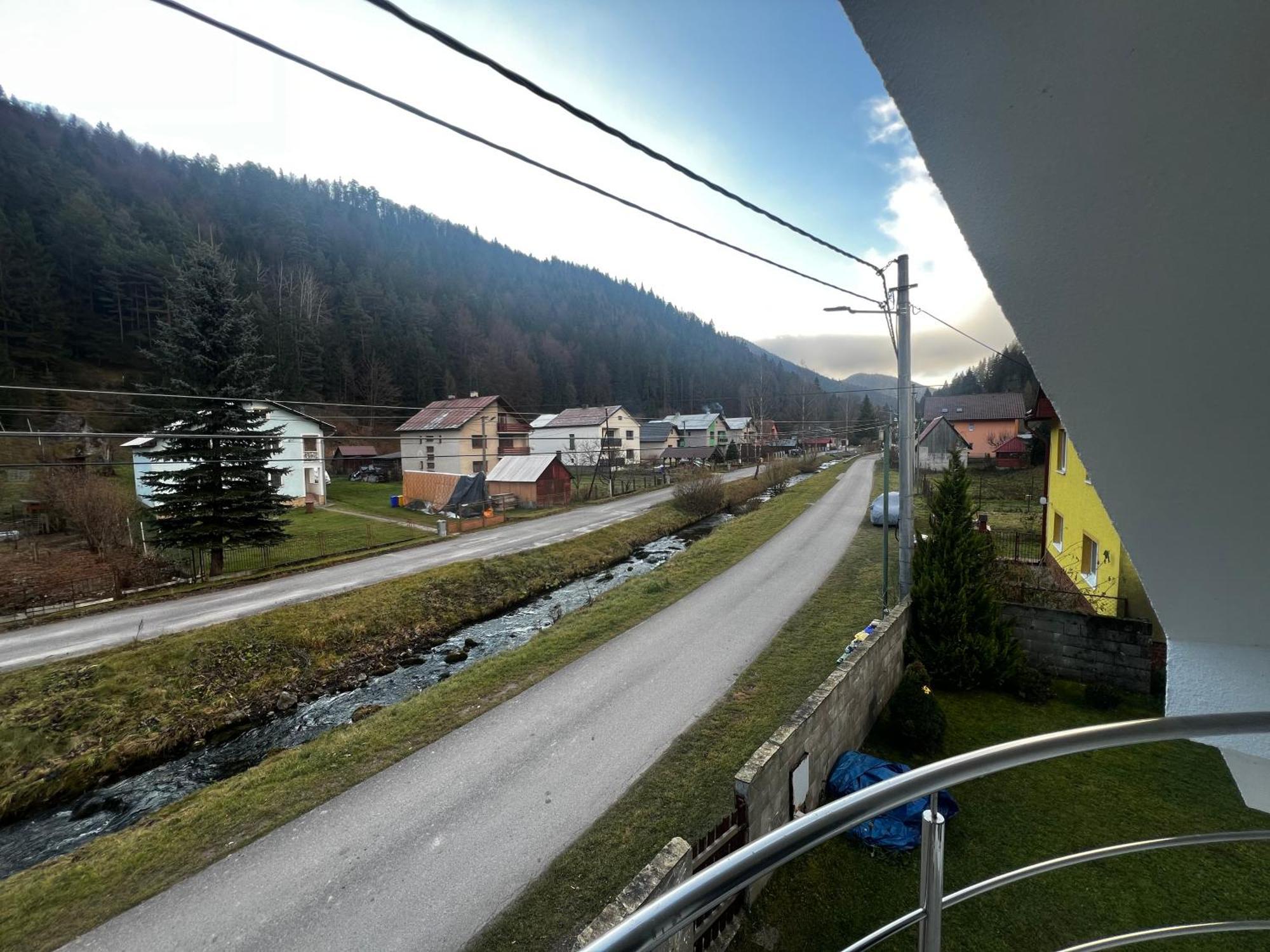 3Izbovy Rodinny Dom S Krbom Ruzomberok Esterno foto